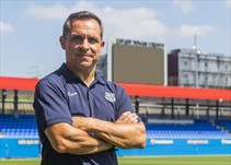 Noticia Radio Panamá | El entrenador del filial, Sergi Barjuan, técnico provisional del Barcelona