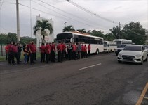 Noticia Radio Panamá | Este lunes, 8 de noviembre, transportistas cerrarán las calles para denunciar el alza del combustible