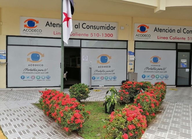 Noticia Radio Panamá | Panameños han presentado 112 quejas contra funerarias