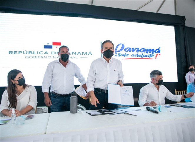 Noticia Radio Panamá | Cortizo inaugura carretera de 3.26 kilómetros en Pedregal