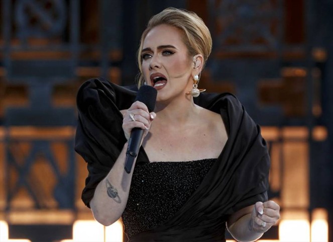 Noticia Radio Panamá | Adele presenta su tan esperado álbum «30»