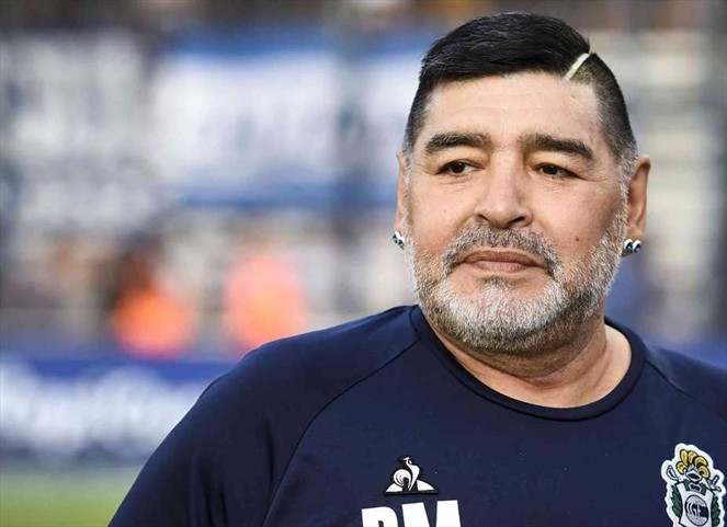 Noticia Radio Panamá | A un año de su muerte, Maradona vive en el alma del mundo fútbol