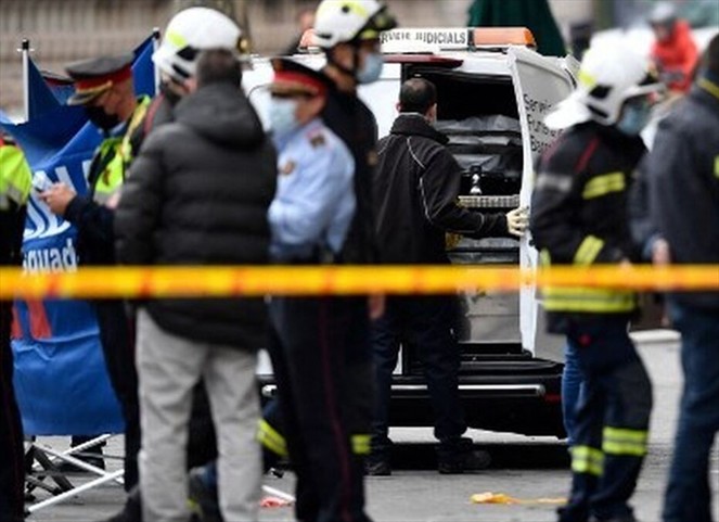 Featured image for “Dos adultos y dos niños muertos en incendio en Barcelona”