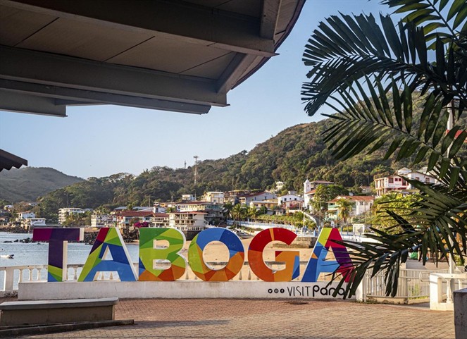 Noticia Radio Panamá | Ciudadanos molestos por decreto alcaldicio que prohibe el ingreso de bebidas alcohólicas y comidas a Taboga