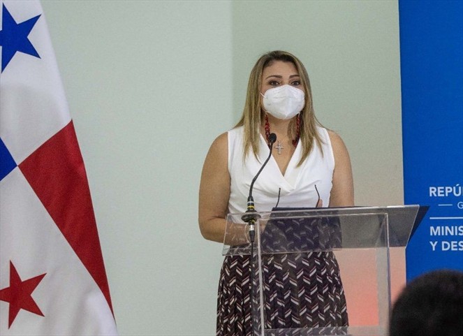 Noticia Radio Panamá | «Establecimos una cifra real a las actividades que pueden hacerle frente a este ajuste», Zapata sobre el salario mínimo