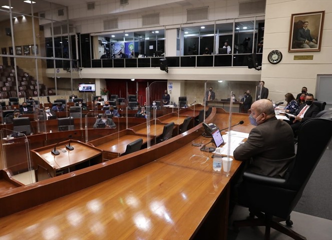 Noticia Radio Panamá | Asamblea Nacional decide sesionar de manera virtual por incremento de casos de Covid-19