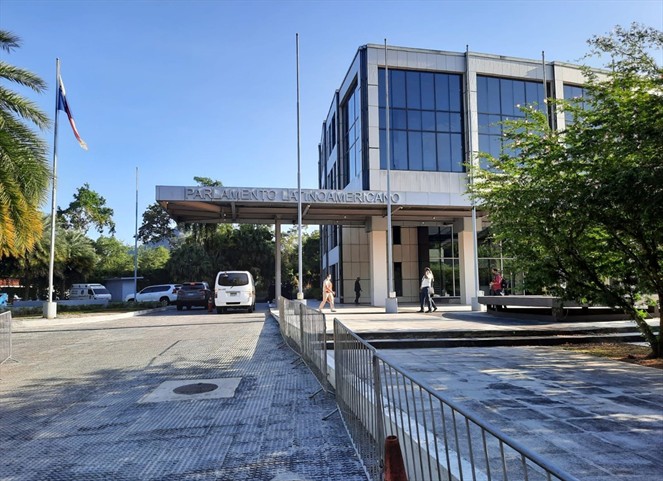 Noticia Radio Panamá | Martinelli no se presentó a la audiencia del caso ‘New Business’, su abogado aseguró que está incapacitado