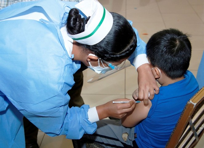 Noticia Radio Panamá | Esta semana inició la aplicación de la segunda dosis pediátrica a niños entre 5 a 11 años
