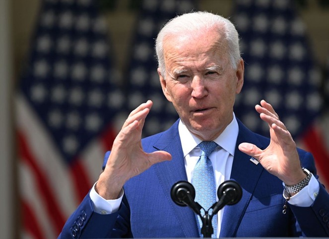 Featured image for “Biden mantiene cautela ante el Covid mientras EE.UU. busca pasar la página de la pandemia”