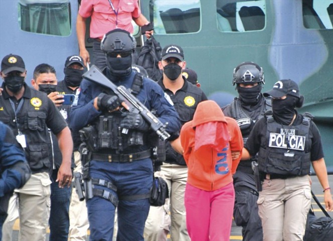 Noticia Radio Panamá | Ordenan detención provisional para exfuncionaria judicial y un hombre en Operación Damasco