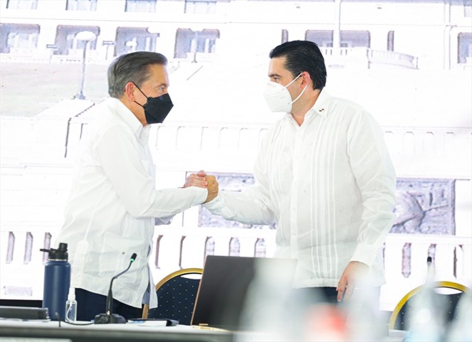 Noticia Radio Panamá | José Gabriel Carrizo encabeza comisión para solucionar problema del precio de medicamentos en el país