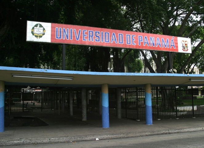 Noticia Radio Panamá | Rector de la Universidad de Panamá advirtió a docentes que no pueden laborar en dos sitios al mismo tiempo