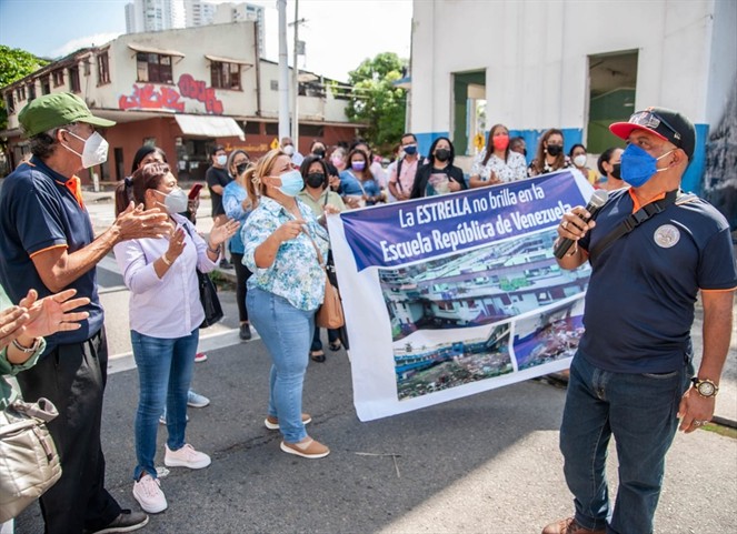 Noticia Radio Panamá | Educadores exigen la construcción de la nueva escuela República de Venezuela