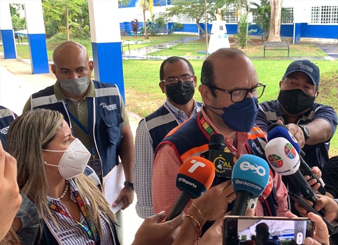 Noticia Radio Panamá | Defensor del Pueblo da jalón de oreja a Meduca por mal estado de escuelas