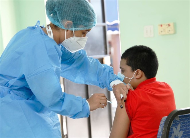 Noticia Radio Panamá | Según datos del Minsa, el 80% de los alumnos mayores de 12 años está vacunado contra la Covid-19