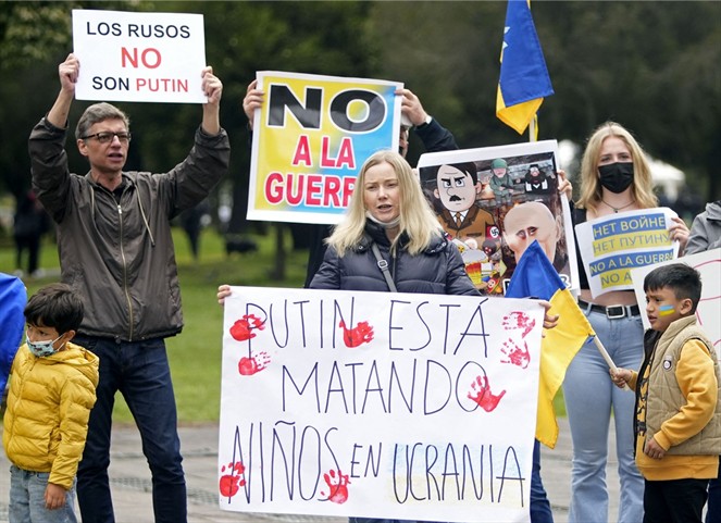 Featured image for “Más de 5,000 manifestantes arrestados en Rusia por protestas contra intervención en Ucrania”