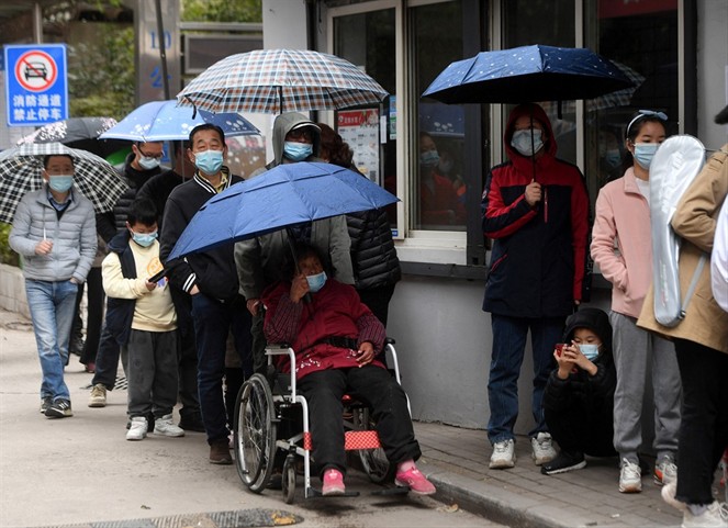 Featured image for “El impacto de dos años de pandemia en la desigualdad entre hombres y mujeres en el mundo”