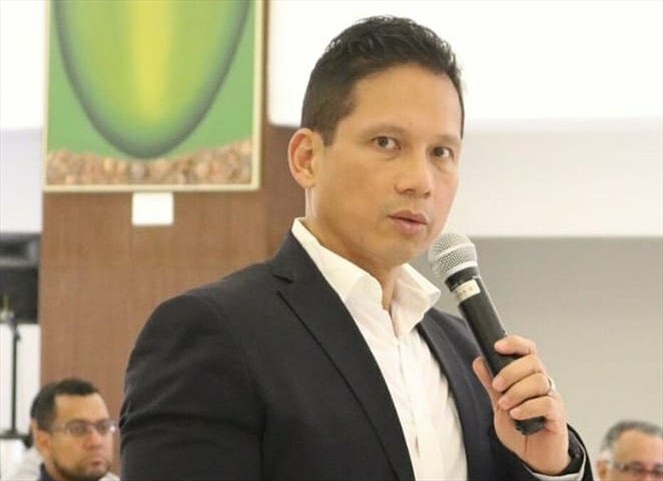 Noticia Radio Panamá | Ramón Ashby, representante de Calidonia, propone eliminar el uso de la mascarilla en espacios abiertos