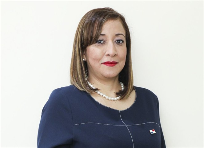 Noticia Radio Panamá | Cortizo designa a Isabel Pérez Henríquez como nueva directora de la UAF