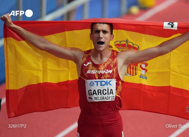 Noticia Radio Panamá | El español Mariano García, nuevo campeón mundial de 800 m bajo techo