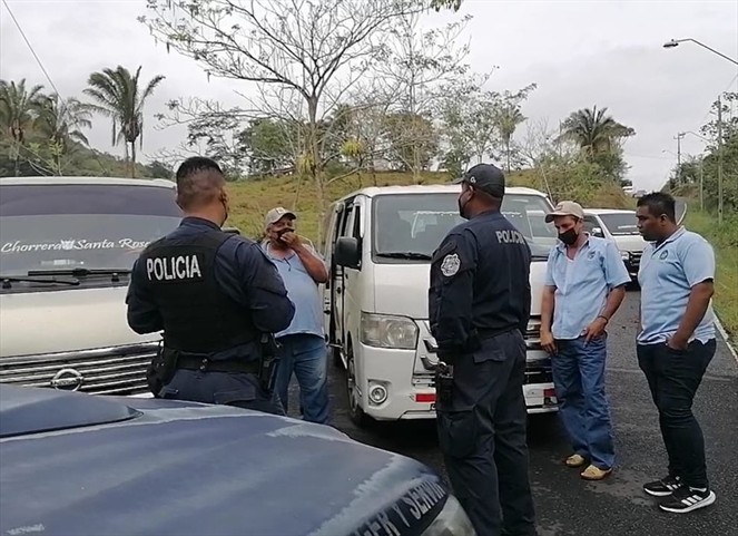 Noticia Radio Panamá | Transportistas de rutas internas del área oeste suspendieron el servicio, tras no recibir respuesta del Gobierno