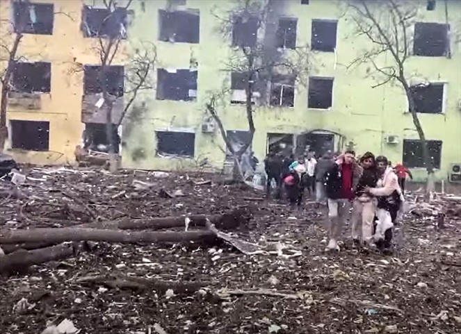 Featured image for “Rusia bombardeó un edificio de la Cruz Roja en Mariúpol, según responsable ucraniana”