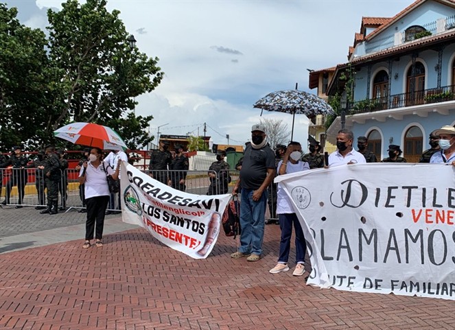 Noticia Radio Panamá | Defensoría llama a elecciones del nuevo representante de las víctimas envenenadas por dietilenglicol