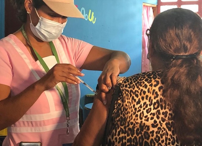 Noticia Radio Panamá | Aplicarán 5 mil dosis contra la influenza en la región Metropolitana de Salud