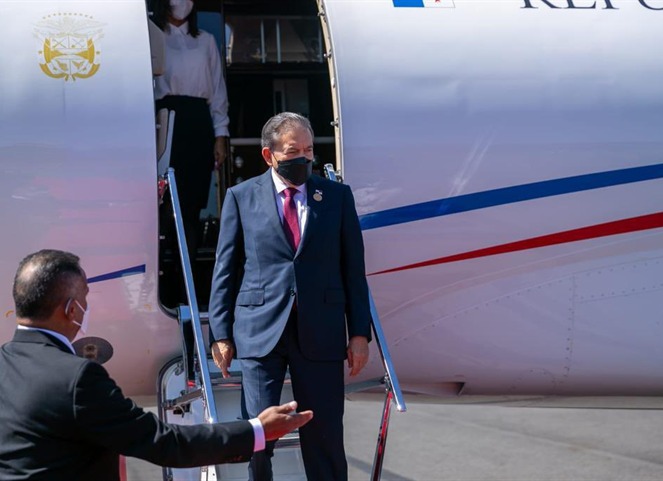 Noticia Radio Panamá | Presidente Cortizo viaja a Costa Rica para participar de la toma de posesión del presidente electo Rodrigo Chaves