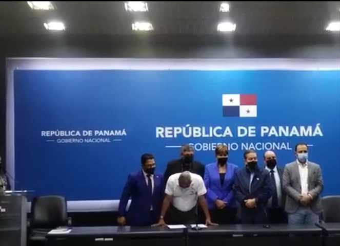 Noticia Radio Panamá | CUCO se niega a firmar acuerdos de finalización de huelga en Colón