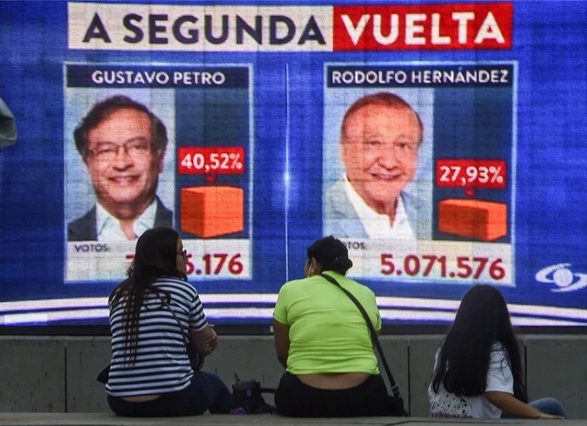 Noticia Radio Panamá | Colombia elegirá presidente entre el izquierdista Petro y Hernández, un outsider millonario
