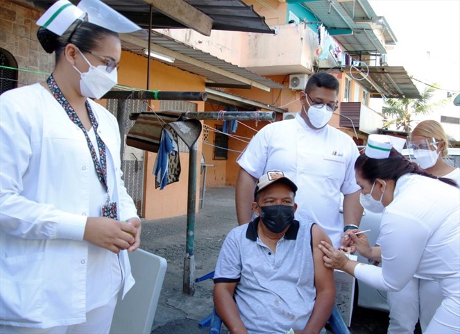 Noticia Radio Panamá | Hasta el 8 de junio, se han aplicado unas 562,341 dosis contra la influenza