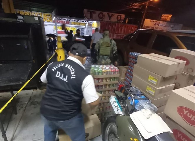 Noticia Radio Panamá | Recuperan mercancía que había sido hurtada en un comercio ubicado en Paso Canoas