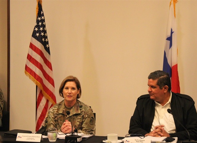 Noticia Radio Panamá | Ministro de Seguridad y director del Senafront se reúnen con la jefa del Comando Sur de EE.UU.