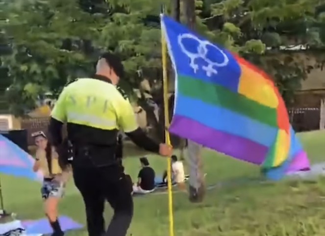 Noticia Radio Panamá | Parque Omar se pronuncia tras incidente con agente del SPI que retiró bandera LGBTIQ