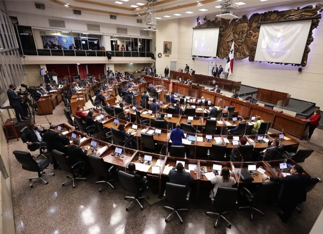 Noticia Radio Panamá | Pleno de la Asamblea Nacional arrancó las sesiones ordinarias y conformación de comisiones permanentes