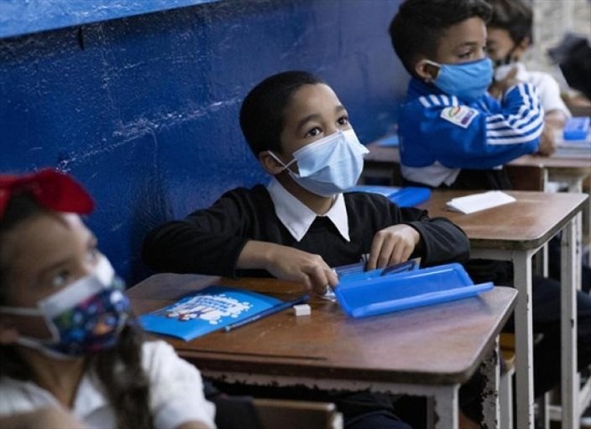Noticia Radio Panamá | Uso de mascarillas en las escuelas será opcional, afirma el Meduca