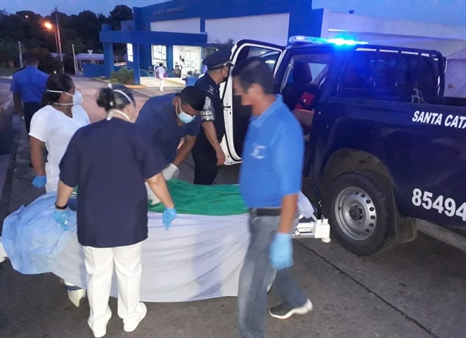 Noticia Radio Panamá | Mujer dio a luz dentro de una patrulla policial en Soná