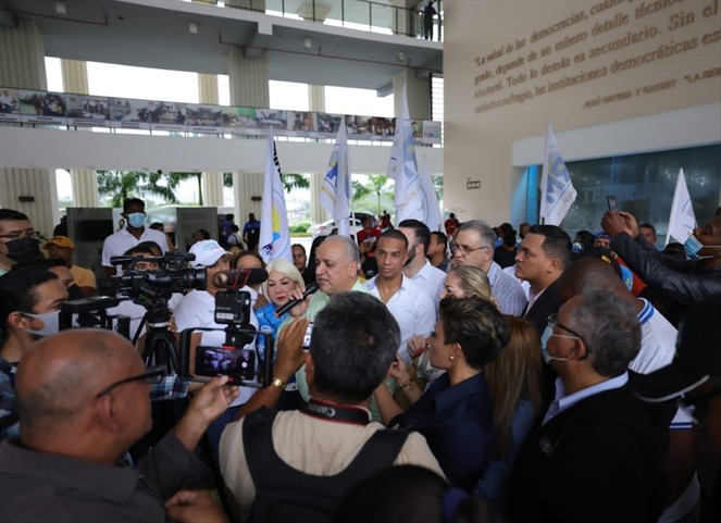 Noticia Radio Panamá | Directivos de Realizando Metas rechazan presiones a magistrados del Tribunal Electoral