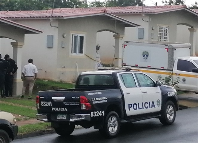 Noticia Radio Panamá | Mujer asesina de varias puñaladas a su pareja, en La Chorrera, e intentó quitarse la vida