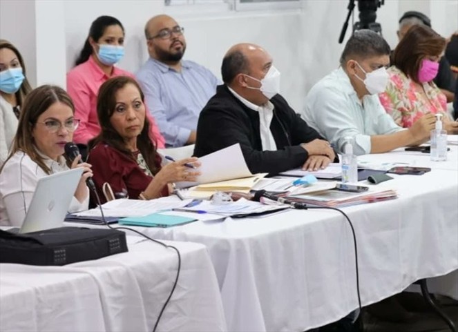 Noticia Radio Panamá | Ministra de Educación: ‘Más del 80% de la población escolar retornó a las aulas’