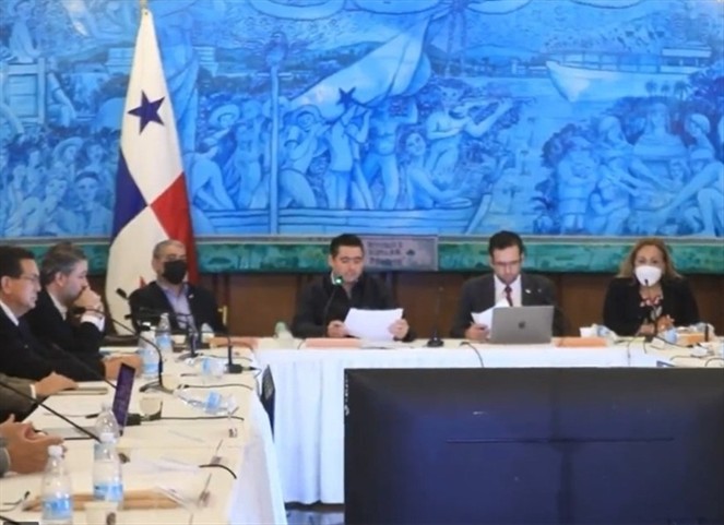 Noticia Radio Panamá | Presidente Cortizo acoge recomendaciones emitidas por la mesa técnica de medicamentos