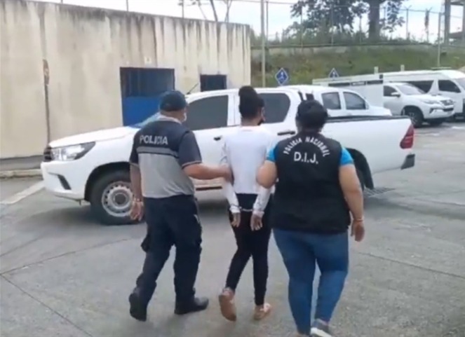 Noticia Radio Panamá | Tras las rejas: madre y padrastro; a 30 años de prisión, por homicidio de infante de 11 meses