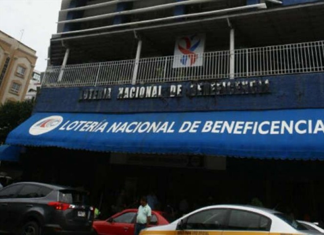 Noticia Radio Panamá | Sancionan siete comercios en el área oeste dedicados a la venta de chances clandestinos
