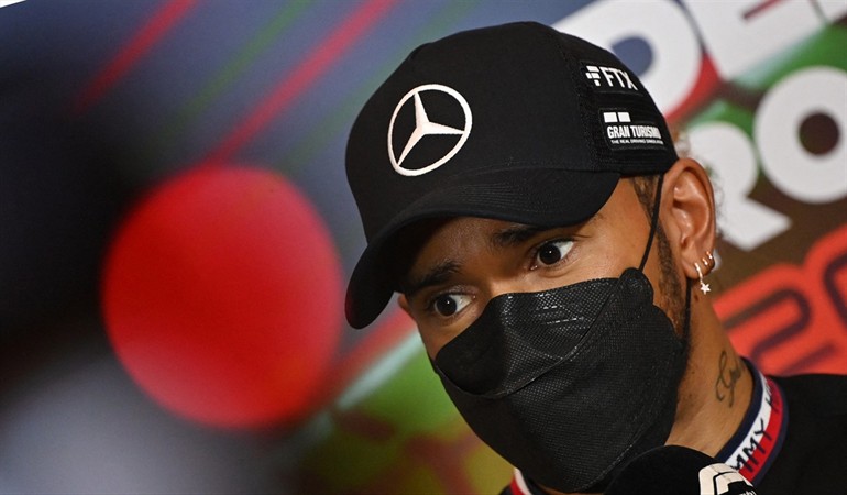 Noticia Radio Panamá | Lewis Hamilton dispuesto a invertir en la compra del Chelsea