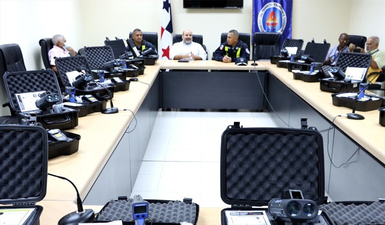 Noticia Radio Panamá | Entregan nuevos equipos para garantizar la seguridad vial a nivel nacional