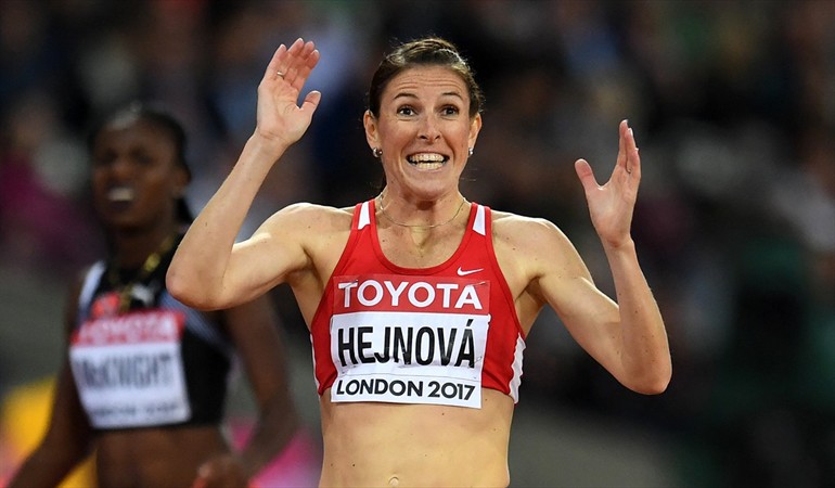 Featured image for “Zuzana Hejnova, antigua campeona del mundo de 400 metros vallas, se retira”