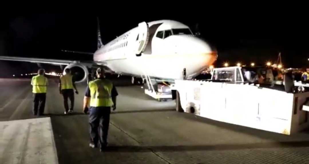 Remueven avión que se salió de la pista de aterrizaje en Tocumen el domingo