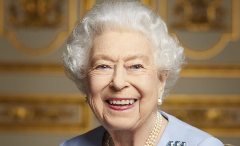 Featured image for “Certificado de defunción: La reina Isabel II murió de «vejez»”