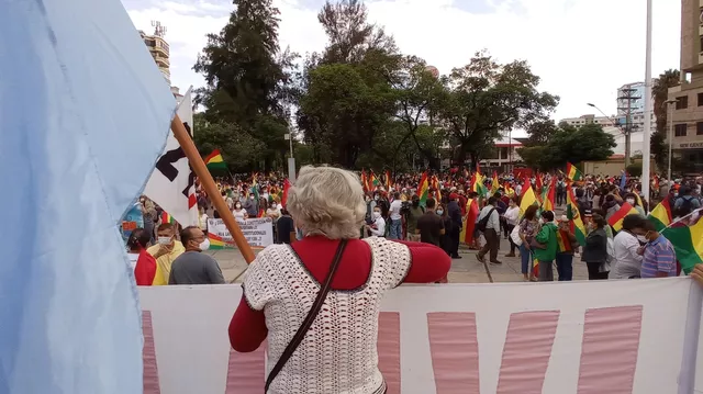 Featured image for “Se confirma un muerto en enfrentamientos en Bolivia durante protesta por censo”